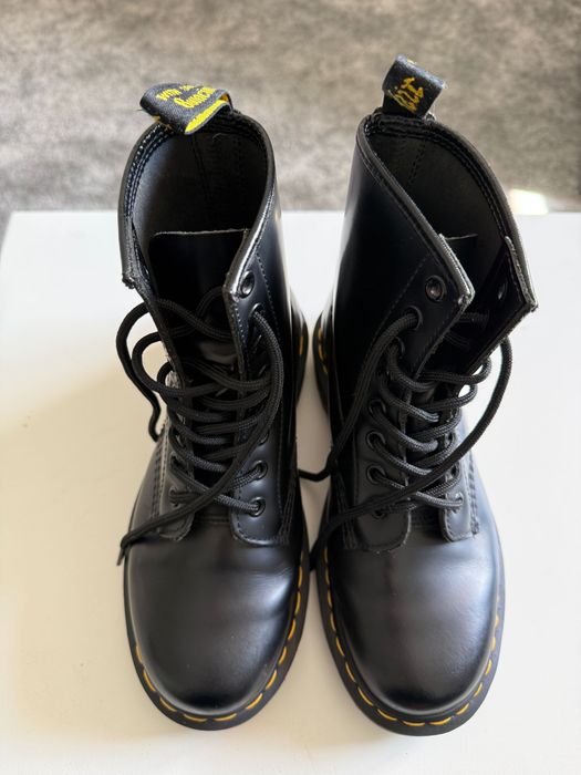 DR.MARTENS 1460 SMOOTH LEATHER LACE UP BOOTS