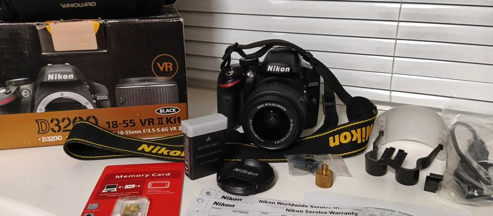 Продам Фотоапарат Nikon d3200 18-55vr2kit