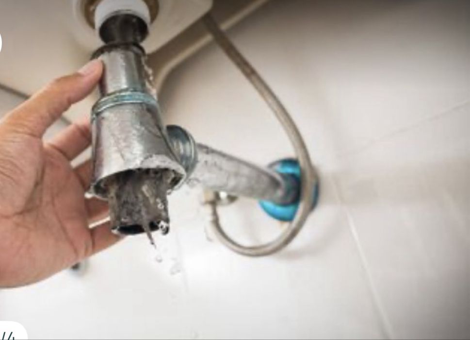 Peiquenas reparacoes ao seu Lar.  Electricista e  Canalizador