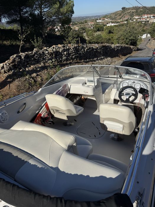 Tahoe Tracker Marine Mercruiser 135cv - 6 lugares