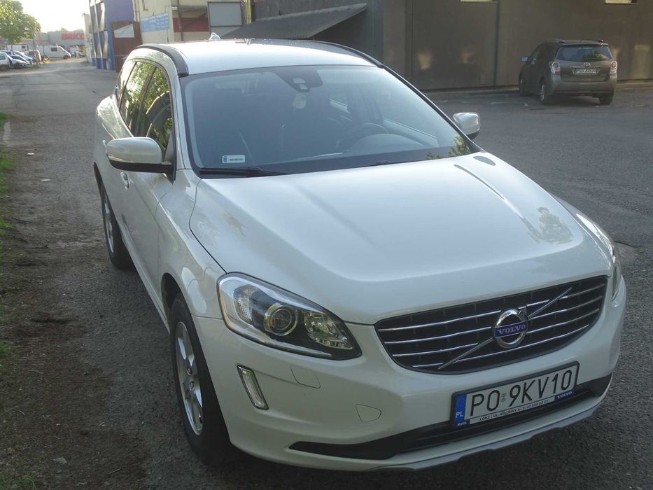 Volvo XC60 D5 220 KM AWD Automat  2017  niski przebieg   diesel
