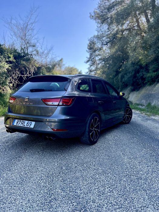 Seat Leon st tdi — photo 3