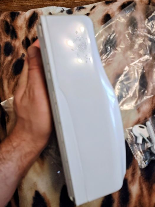 Электронный диспенсер освежителя воздуха Gatto А-3100 LCD