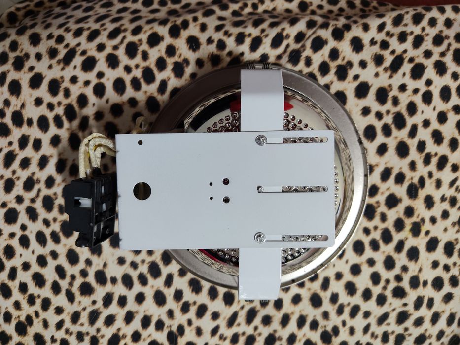 Conjunto de 3 Focos de Encastrar – Novos 20 € cada foco