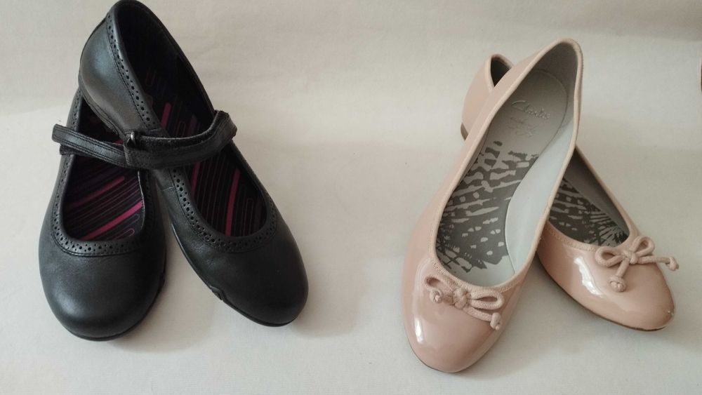 Туфлі шкільні шкіра Bootleg чорні 22.8 см бежеві нові Clarks 24см