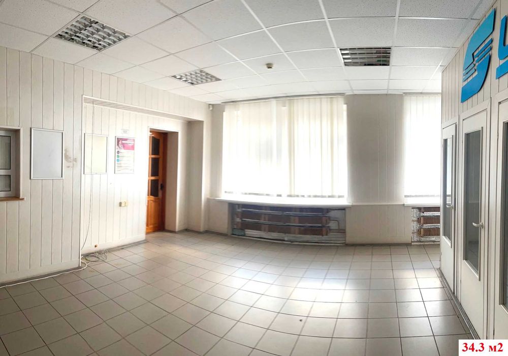 Фасад 90 м2 в центрі біля Укрпошти. 1 поверх, окр. вхід. Без Комісії!