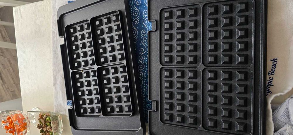 Електрогриль DeLonghi MultiGrill   / CGH1030D / 3 пари пластин