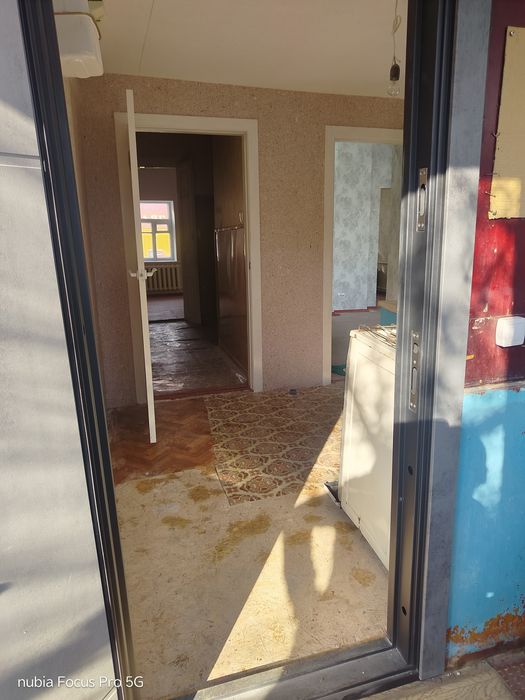 Продам квартиру у центрі міста Ромни