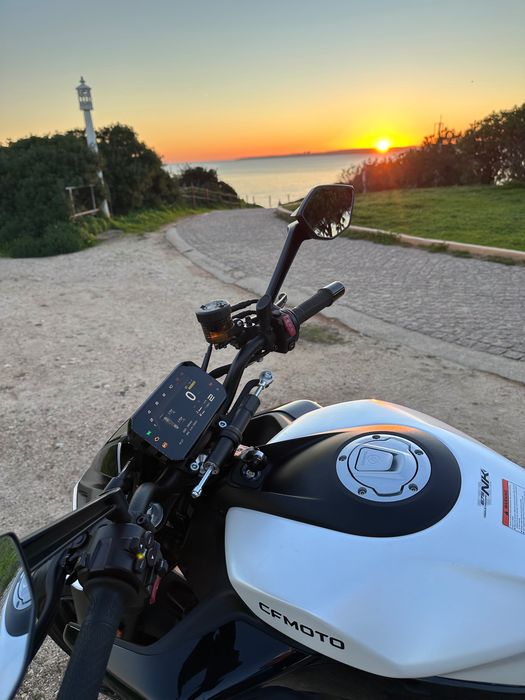 CF Moto 675 NK praticamente nova!