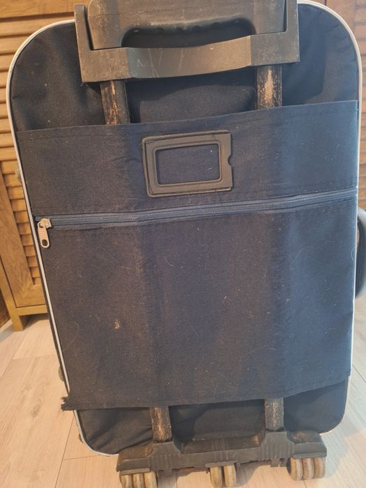 Walizka Suitcase 59 x 42 (mierzone)
