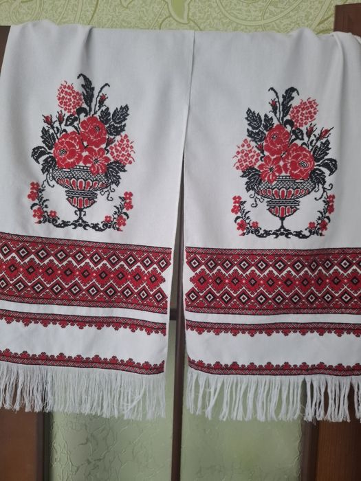 Вишиті  рушники  !