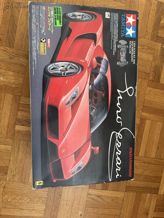 Vendo tamiya tb-01 enzo ferrari muito raro em bom estado