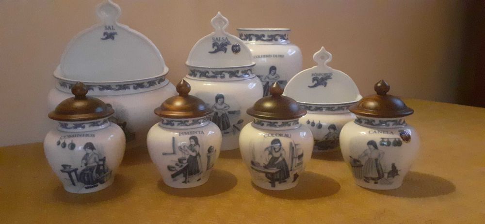 Potes de porcelana BELVER linha Strauss