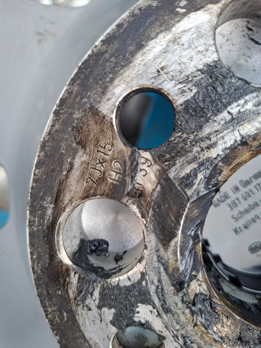 Оригінальні ковані диски Audi 5/112 R15 7J ET39 8EO 601 025.