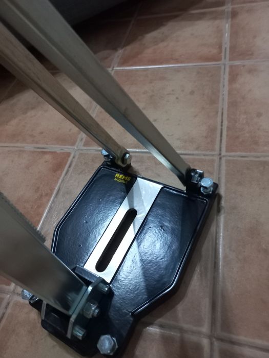 Suporte para perfuração de brocas  diamante REMS Duplex