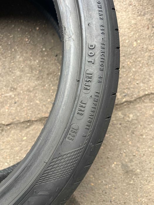 Opona Goodyear 225/40R19 demo