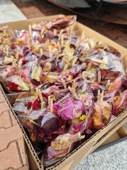 Suszone kwiatki na ślub