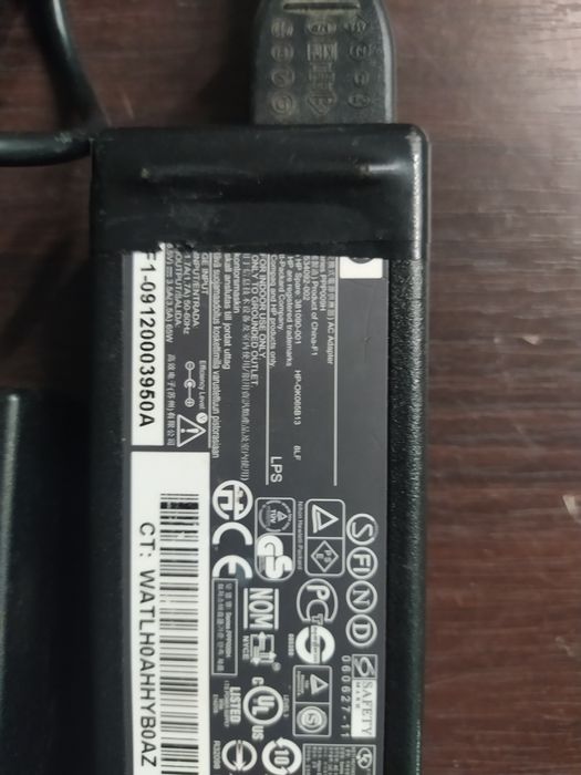 Блоки живлення ноутбуків 19в і інші