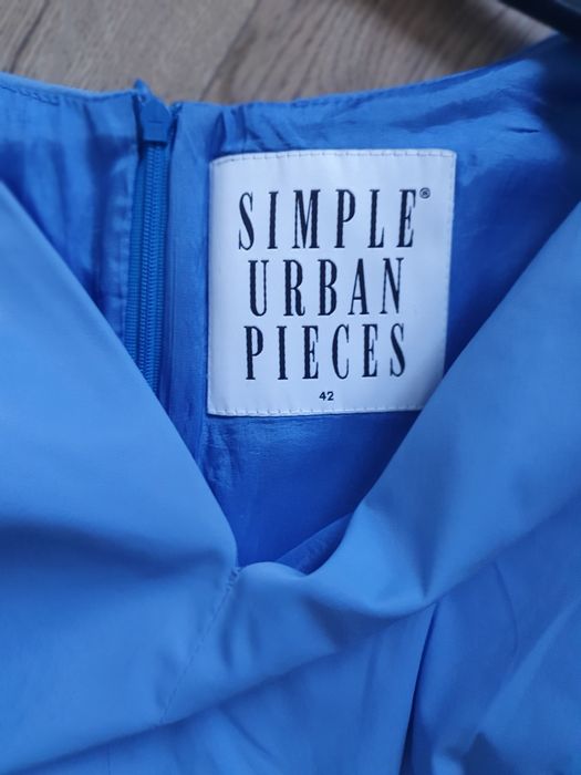 Sukienka Simple XL.Wymiary na zdjęciach.