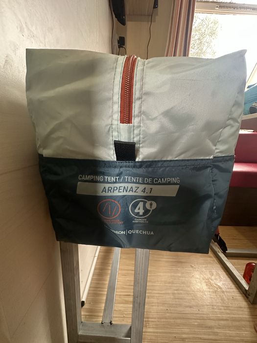 OPORTUNIDADE UNICA tenda da quechua arpenaz 4.1 usada apenas uma vez  + 2 colchoes