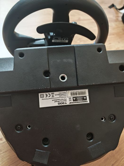 Kierownica Thrustmaster t300 rs gt + zmodyfikowane pedaly t3pa