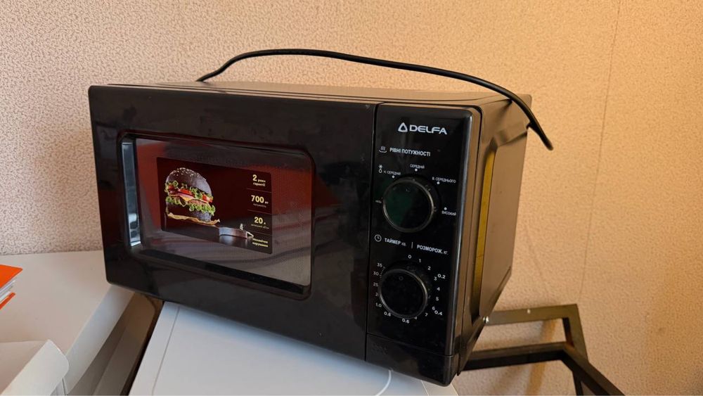 Мікрохвильовка Delfa