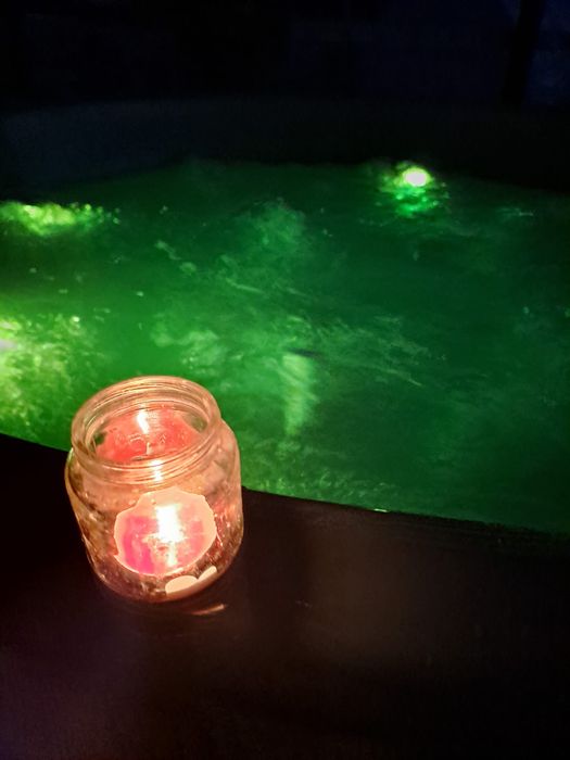 Mobilna sauna i jacuzzi wypożyczalnia