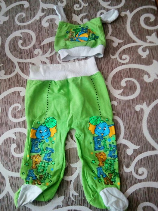 Продам костюмчик