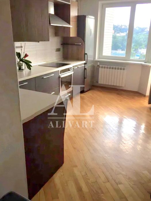 3кім, 103мкв, 2паркмісця Сім’ї Прахових(Гайдара) 27, Голосіївський