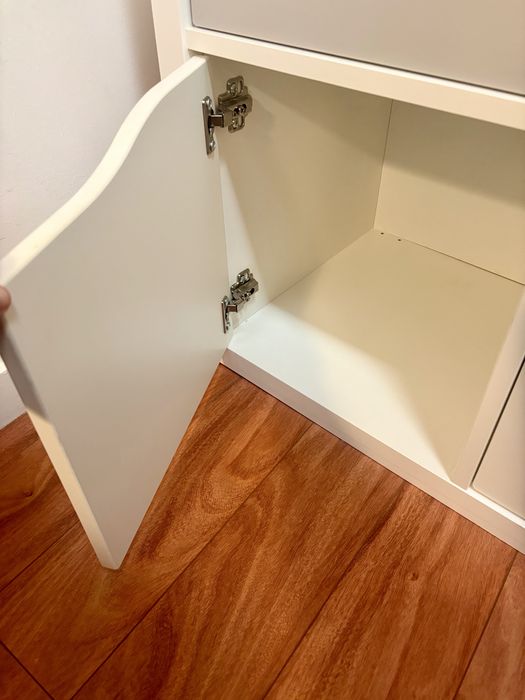 Móvel IKEA com 12 gavetas – branco