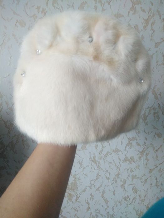 Продам шапку с натурального меха
