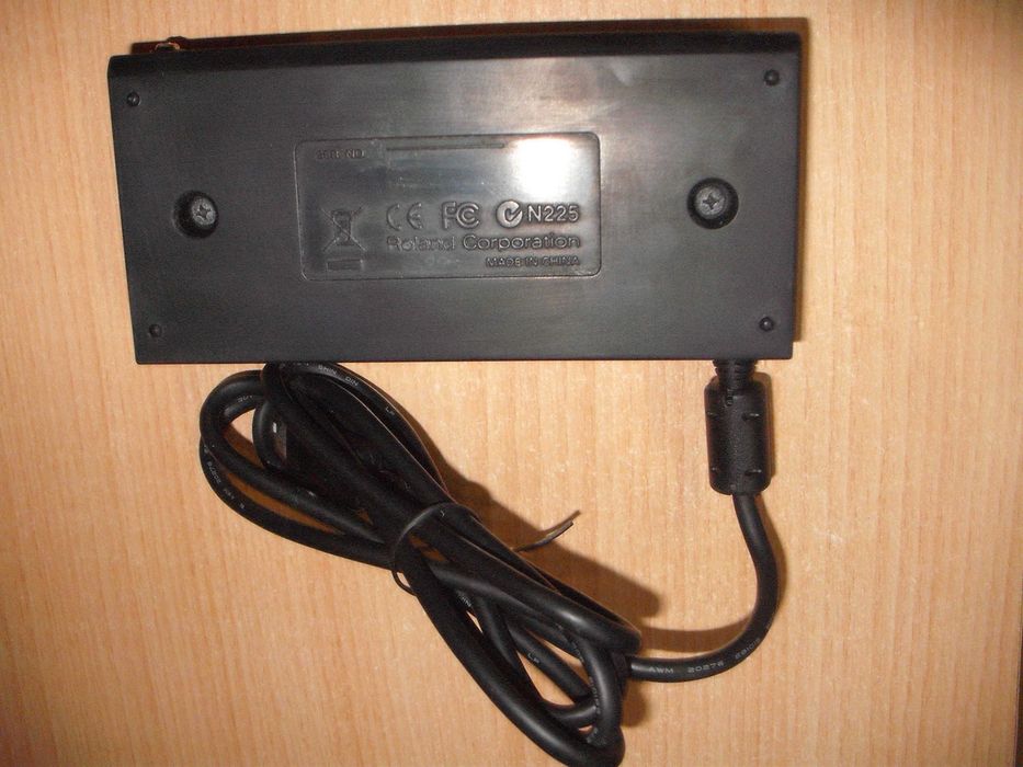 Cakewalk USB MIDI Interface UM-3G + Cabos MIDI