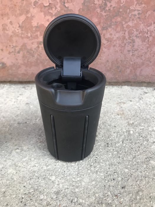 Попельничка автомобільна оригінальна  Skoda та VW