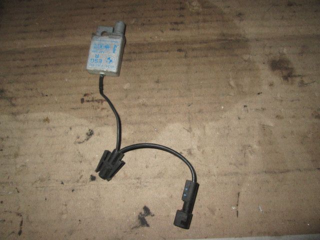 Antena BMW 5 (E39)