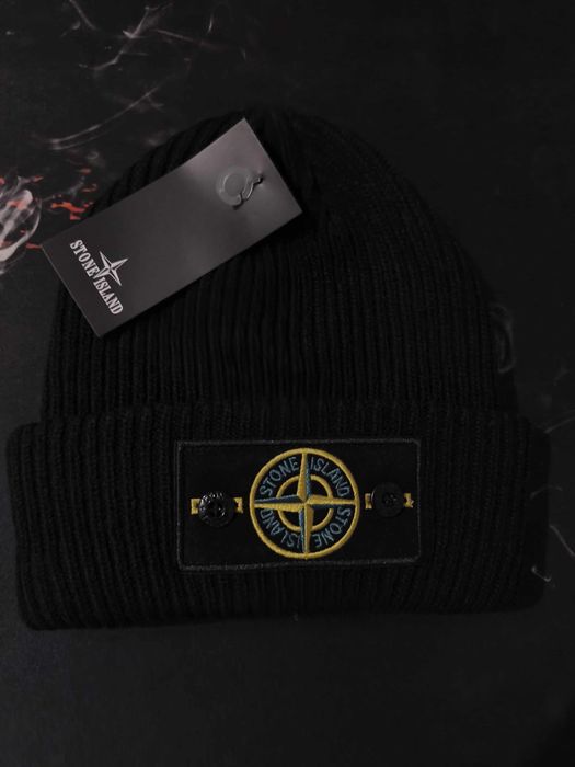 Czarna nowa czapka Stone Island