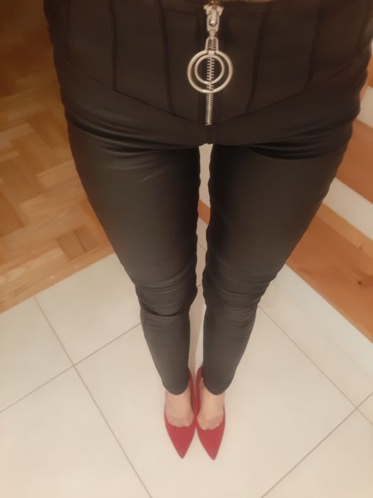 Spodnie woskowane wysoki stan z suwakiem S