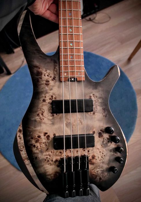 Cort Space 4 Star Dust Black - jak nowa