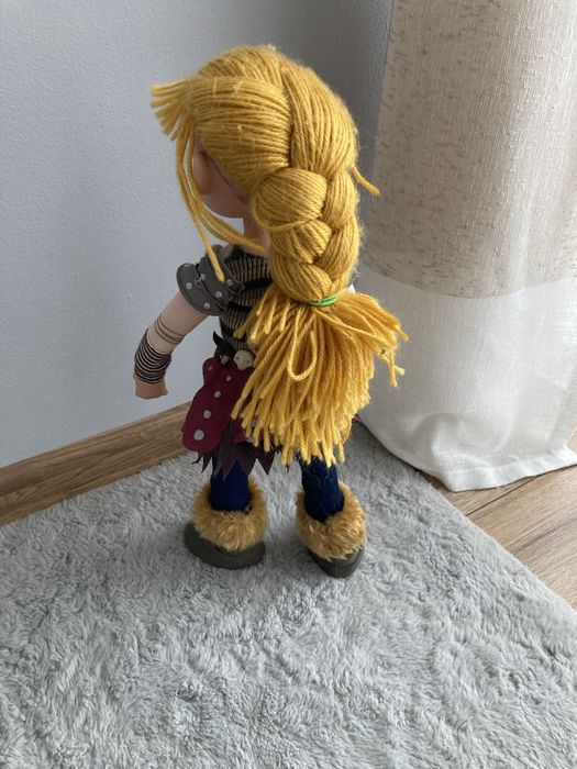 Jak wytresować smoka lalka lala figurka Astrid doll