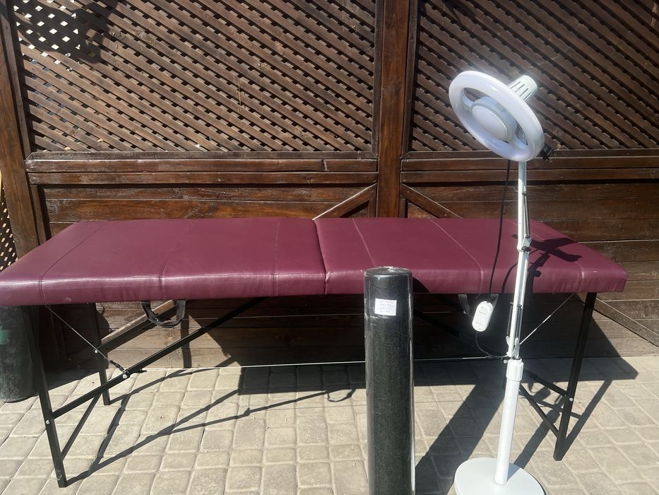 Продам кушетку для нарощування вій, а також для масажу.