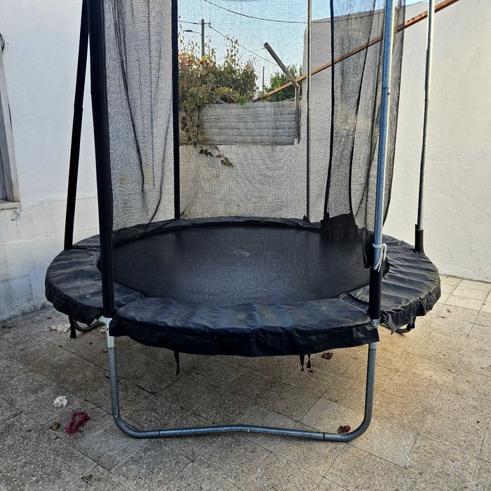 Vendo trampolim usado em bom estado