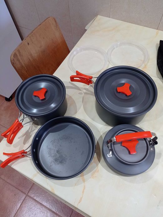 conjunto panelas de campismo