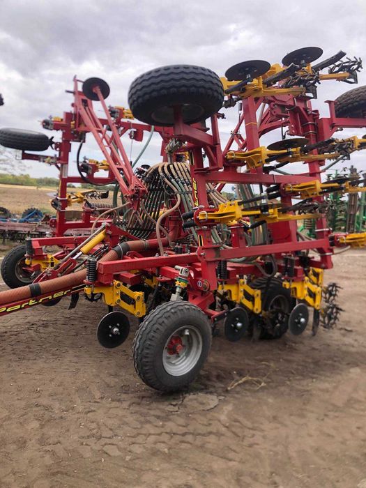 Анкерна паралелограмна висіваюча секція