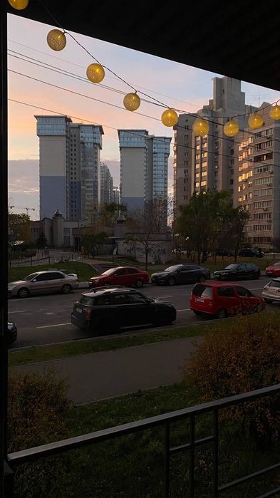 Продаж салону краси/ Готовий бізнес/ Фасад/ Осокорки/ Київ