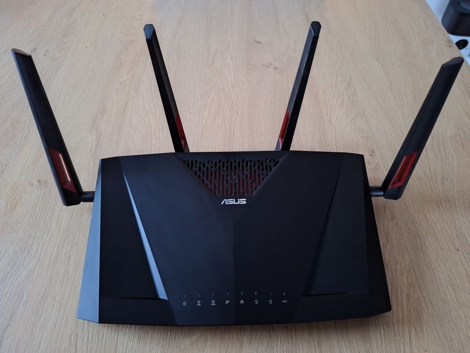 Router ASUS RT-AC88U