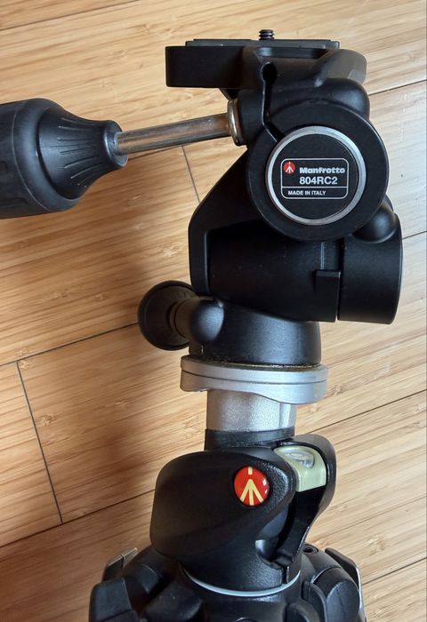 Statyw Manfrotto 055XPROB + glowica 804RC2