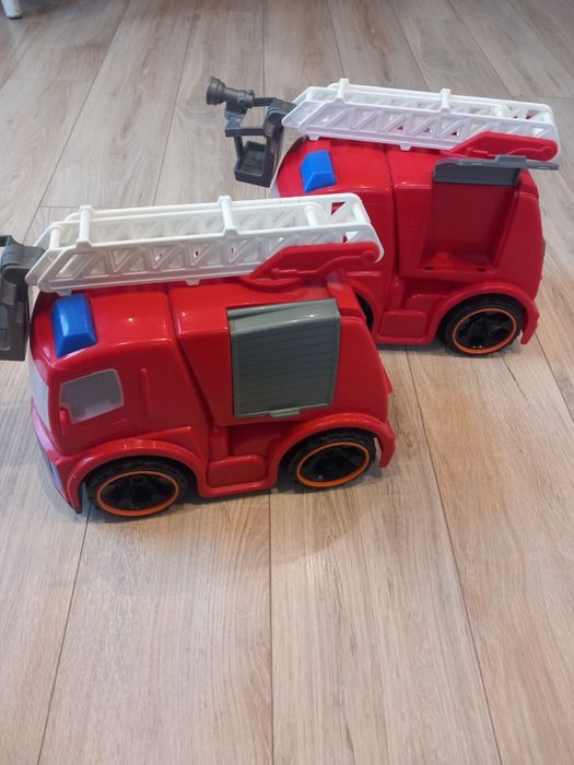 Bliźniaki wóz strażacki