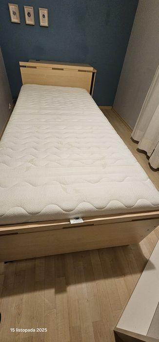 Łóżko 200/90 z materacem koło