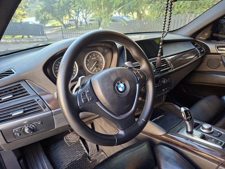 Продам BMW X6 е71