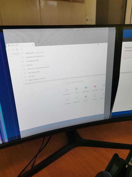 Монитор Samsung LC27R500FHI