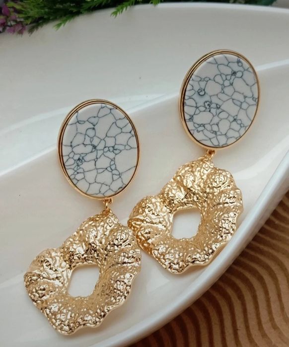 Marmurkowe nowe złote duże ogromne kolczyki wiszące